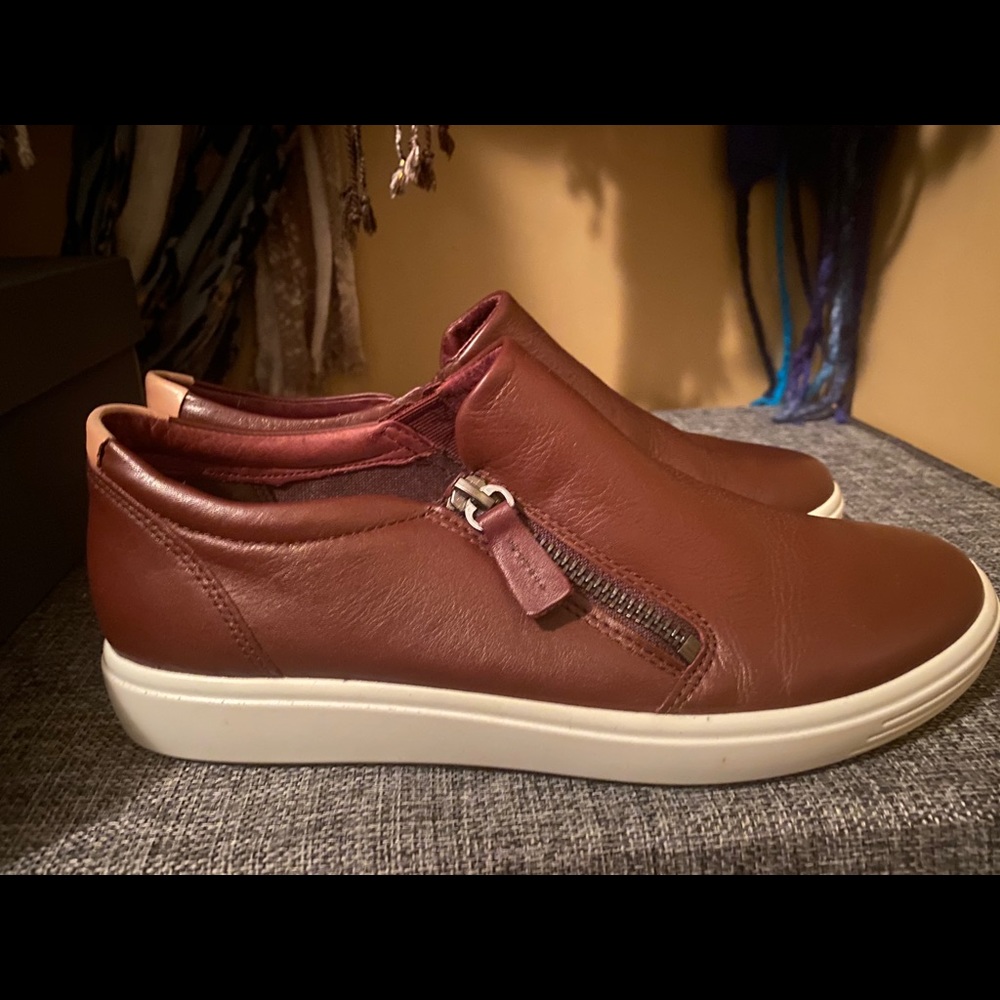 Ecco leather booties 8